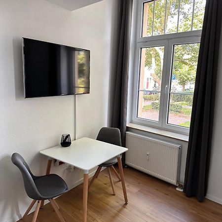 הוקנהיים Zentrales Apartment Mit Parkplatz מראה חיצוני תמונה