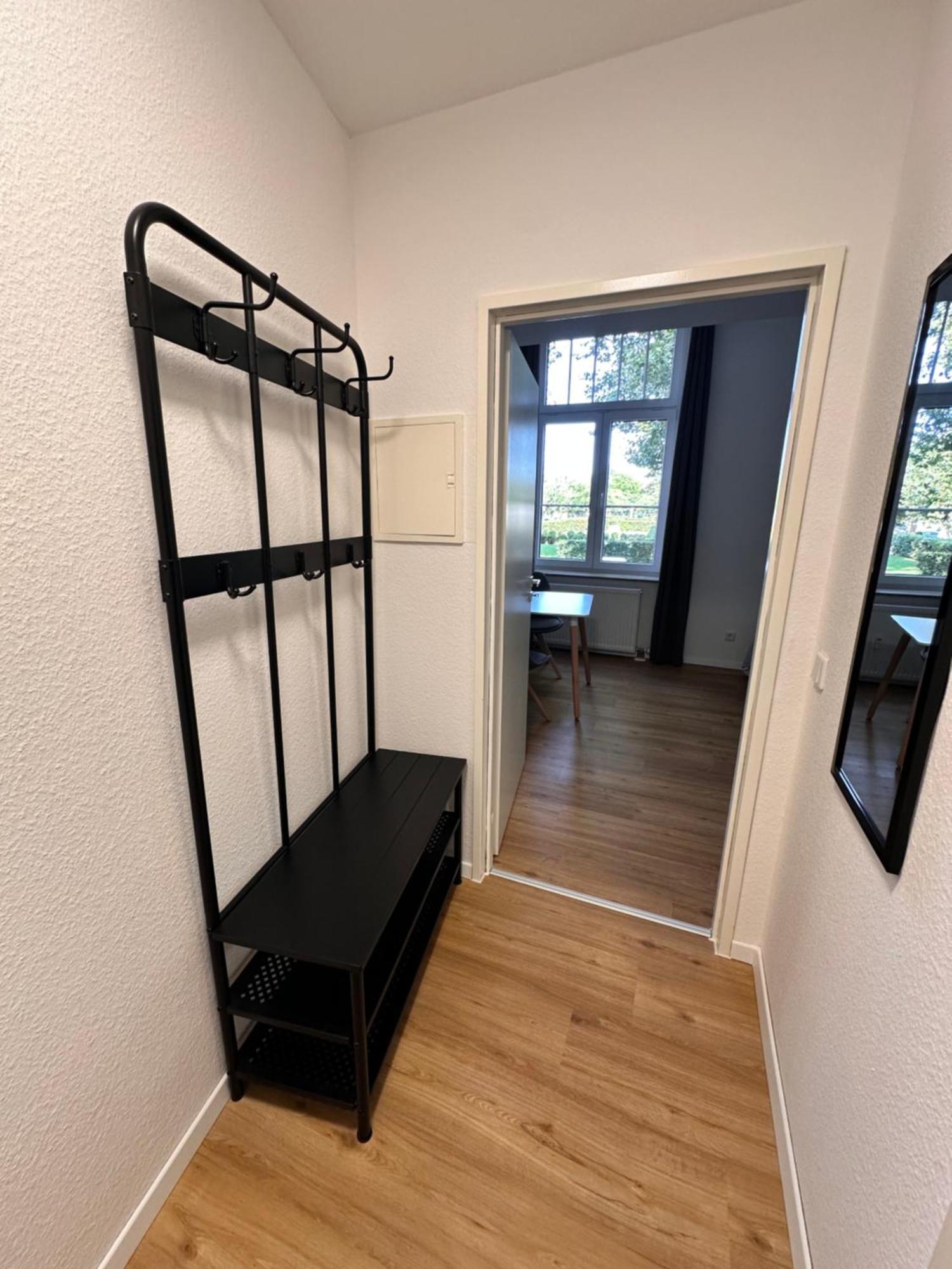 הוקנהיים Zentrales Apartment Mit Parkplatz מראה חיצוני תמונה